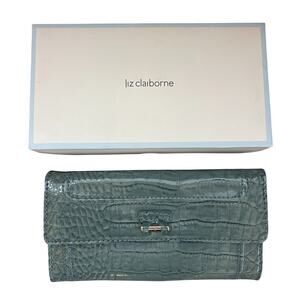 Liz Claiborne Olive Green Faux Patent Leather Croc / Alligator Wallet NEW IN BOX